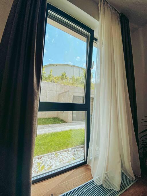 8Ight Apartment Brasov Exterior photo