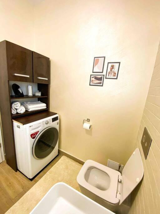 8Ight Apartment Brasov Exterior photo