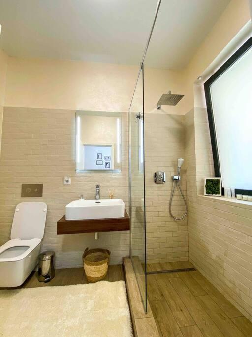 8Ight Apartment Brasov Exterior photo